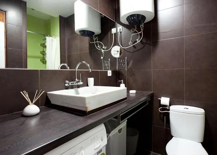 Apartament Borrell - Near Ramblas Barcelona