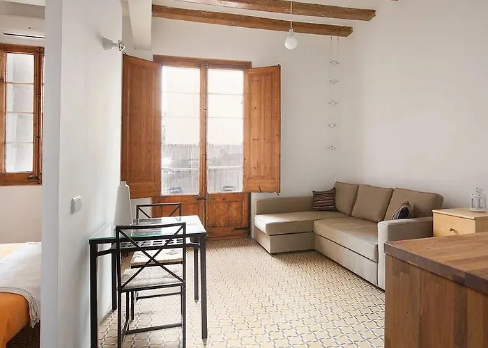 Borrell - Near Ramblas Apartament *