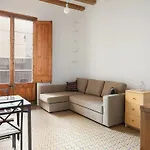 Borrell - Near Ramblas Apartman